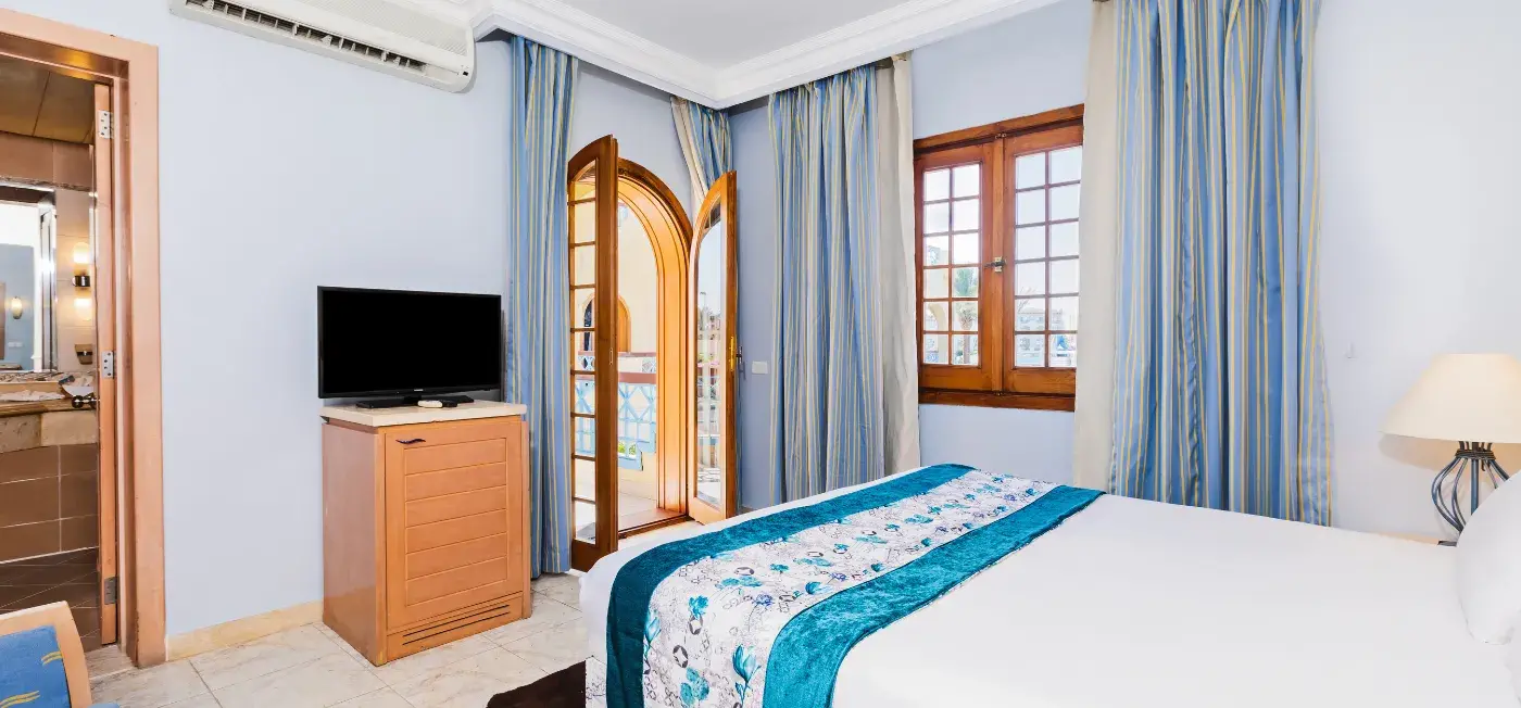 Room - Royal Lagoons Resort & Aqua Park